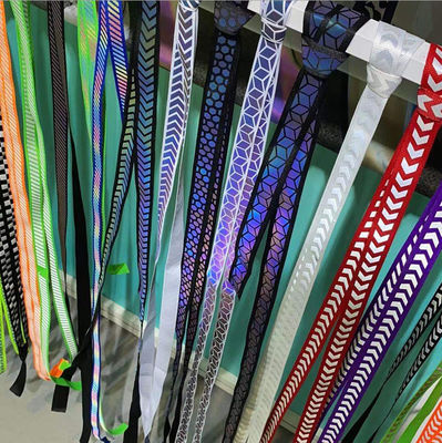 Plastic de Regenboog Weerspiegelend die Materiaal van de Ritssluitingsband op Ritssluitingen voor Zakken wordt gedrukt