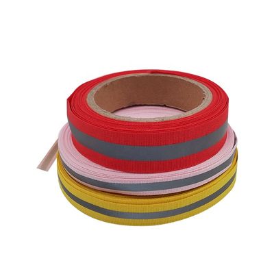 25mm de 15mm Rode Weerspiegelende Nylon Riemen van de Polypropyleensingelband voor de Rugzak van Uniformenschoenen