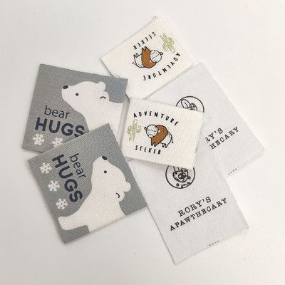 De Etikettenkatoen Band Gedrukt Douane Geweven Logo Labels van de naamdouane Geborduurd Kledend Baby