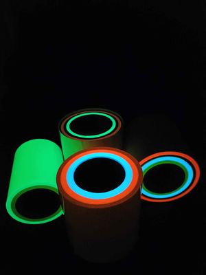 Geel, rood, zwart, paars, reflecterend, lichtgevende veiligheidskleding voor noodgebieden Verlichting van deuren